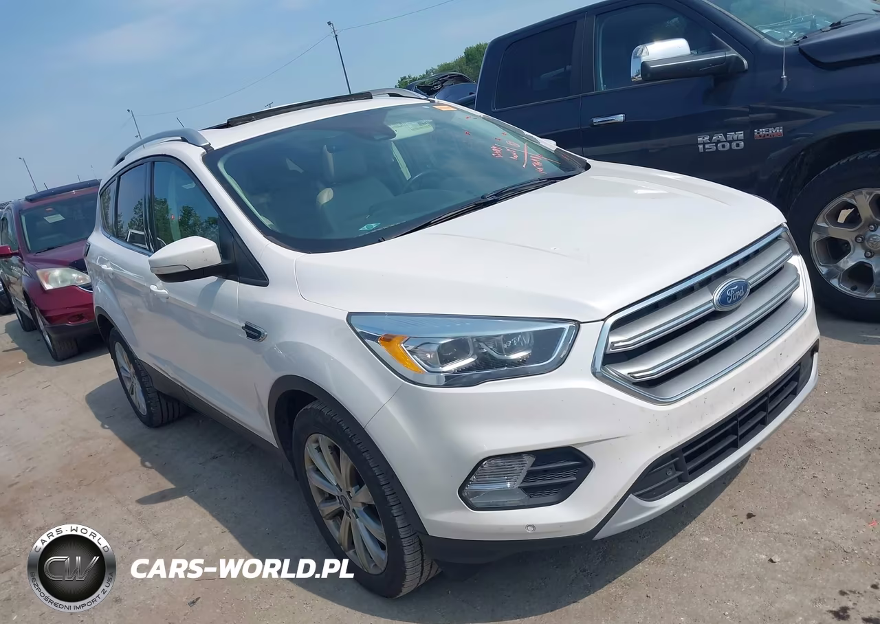 2017 Ford Escape Titanium – zdjęcie 1 z 16