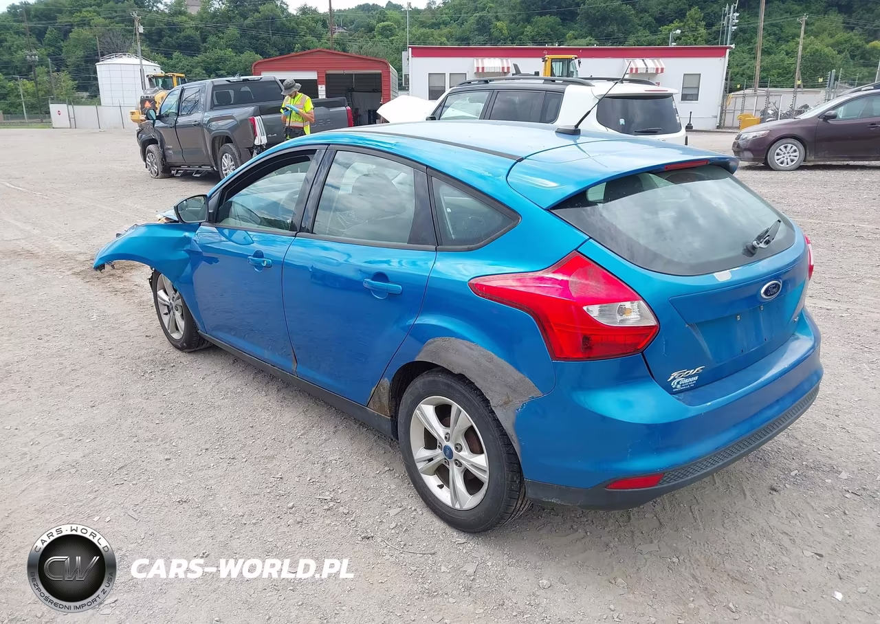 2013 Ford Focus Se VIN:1FADP3K24DL105373 - 3