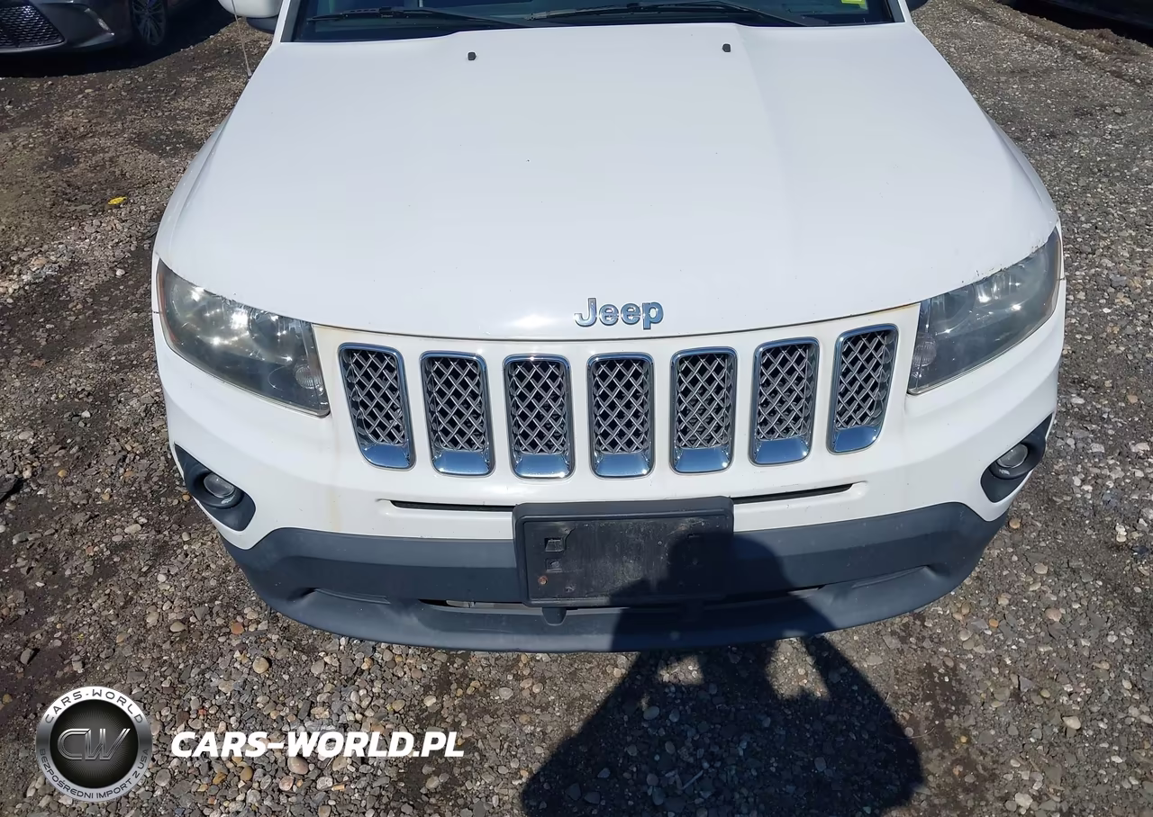 2014 Jeep Compass Latitude VIN:1C4NJDEBXED647770 - 6