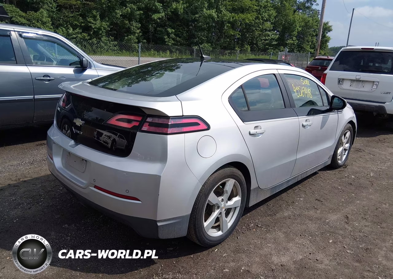 2012 Chevrolet Volt VIN:1G1RD6E45CU102846 - 4