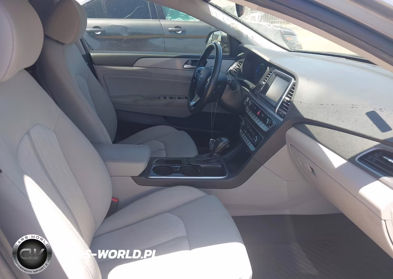 2018 Hyundai Sonata Hybrid Se VIN:KMHE24L3XJA085837 - 5