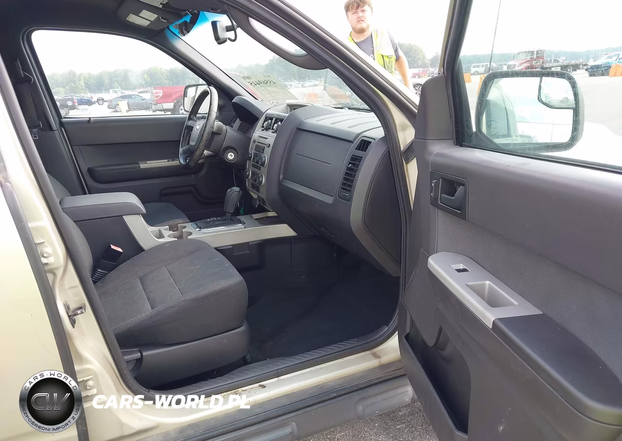 2011 Ford Escape Xlt VIN:1FMCU0D70BKB67051 - 5