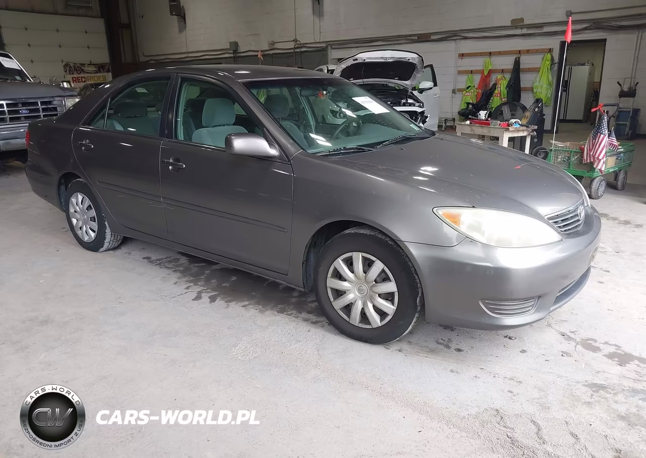 2006 Toyota Camry Le – zdjęcie 1 z 13