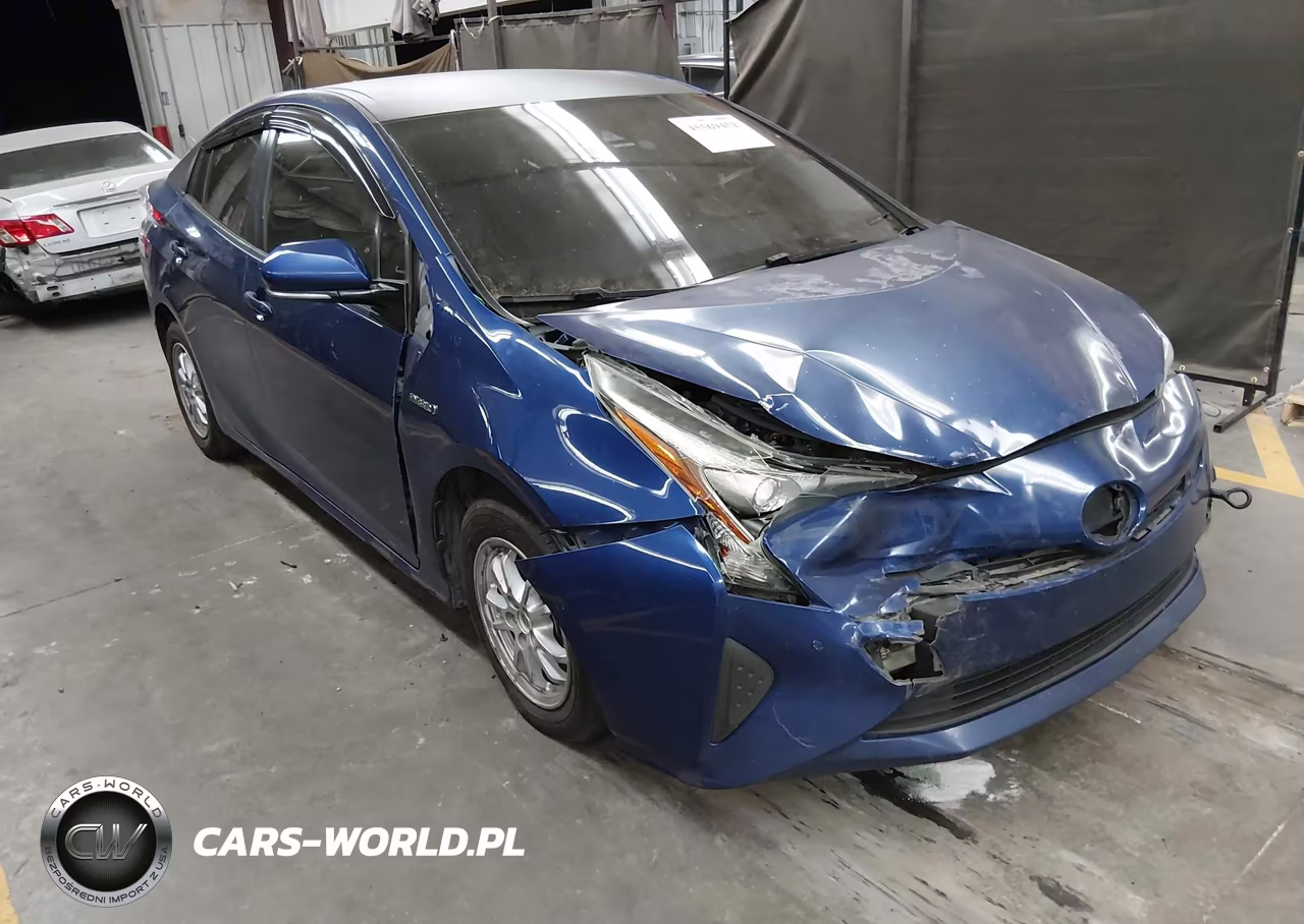 2018 Toyota Prius Three – zdjęcie 1 z 16