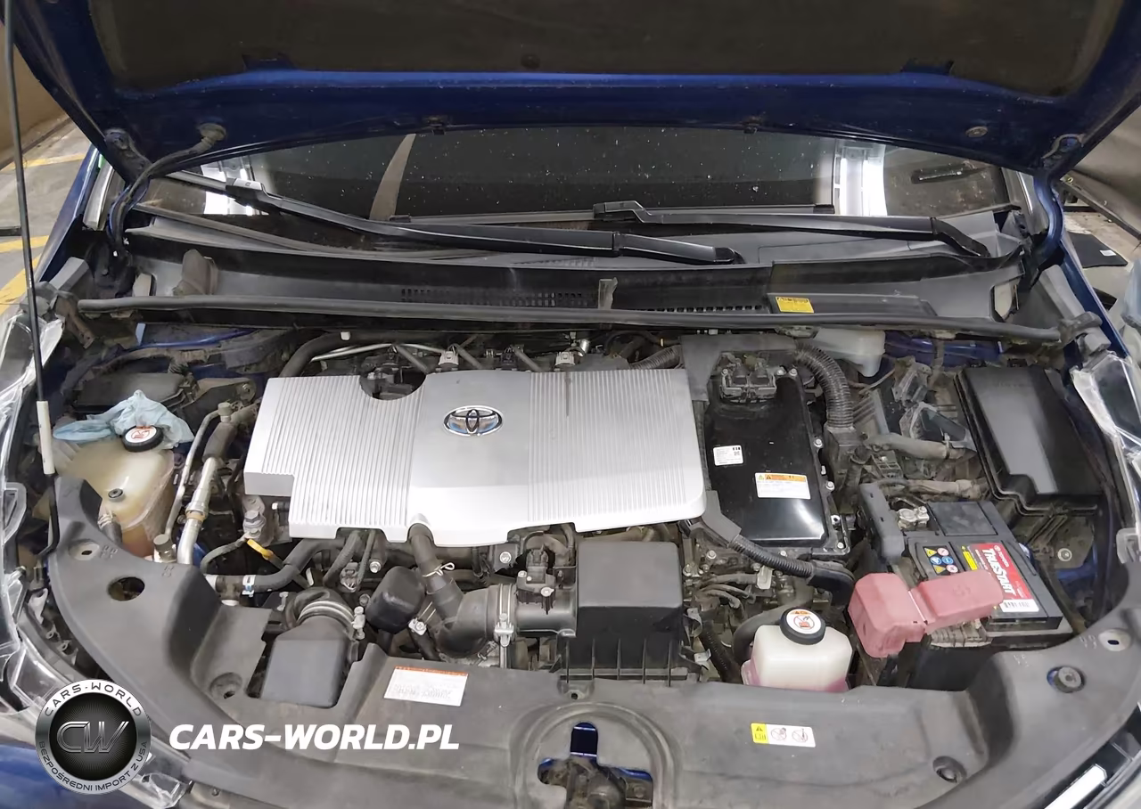 2018 Toyota Prius Three VIN:JTDKARFU7J3549179 - 10