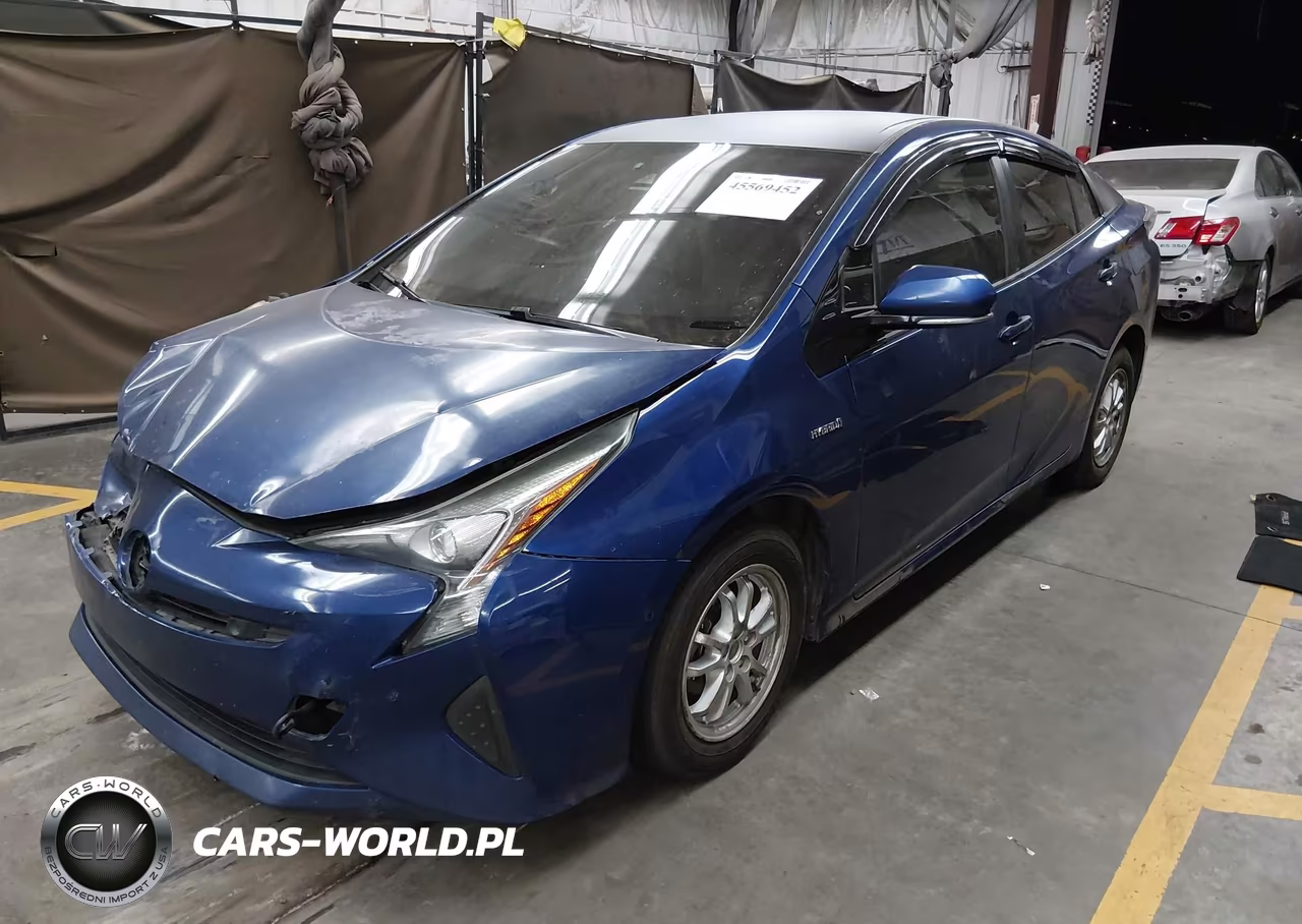 2018 Toyota Prius Three VIN:JTDKARFU7J3549179 - 2