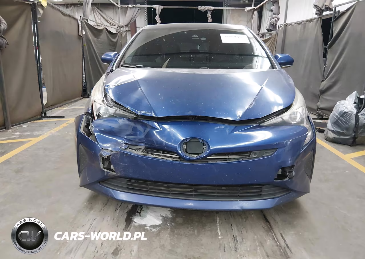 2018 Toyota Prius Three VIN:JTDKARFU7J3549179 - 6