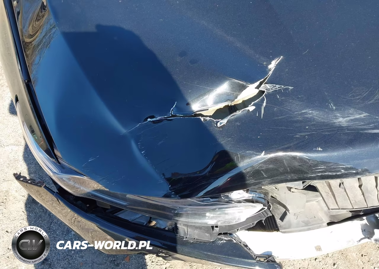 2018 Honda Accord Sport VIN:1HGCV1F39JA041021 - 18