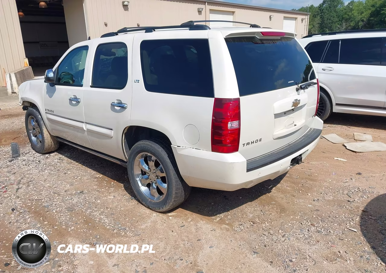 2008 Chevrolet Tahoe Ltz VIN:1GNFC13058R182781 - 3