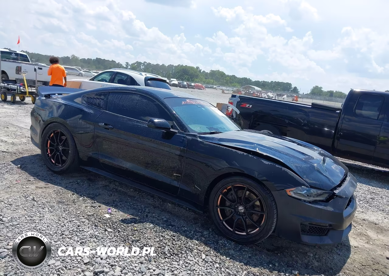 2021 Ford Mustang Ecoboost Fastback – zdjęcie 1 z 16
