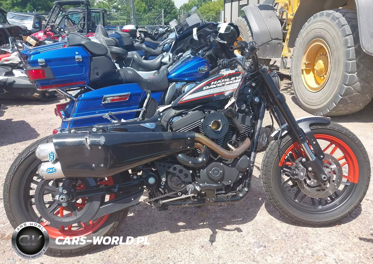2012 Harley-Davidson Xl1200 C VIN:1HD1CT313CC450387 - 13