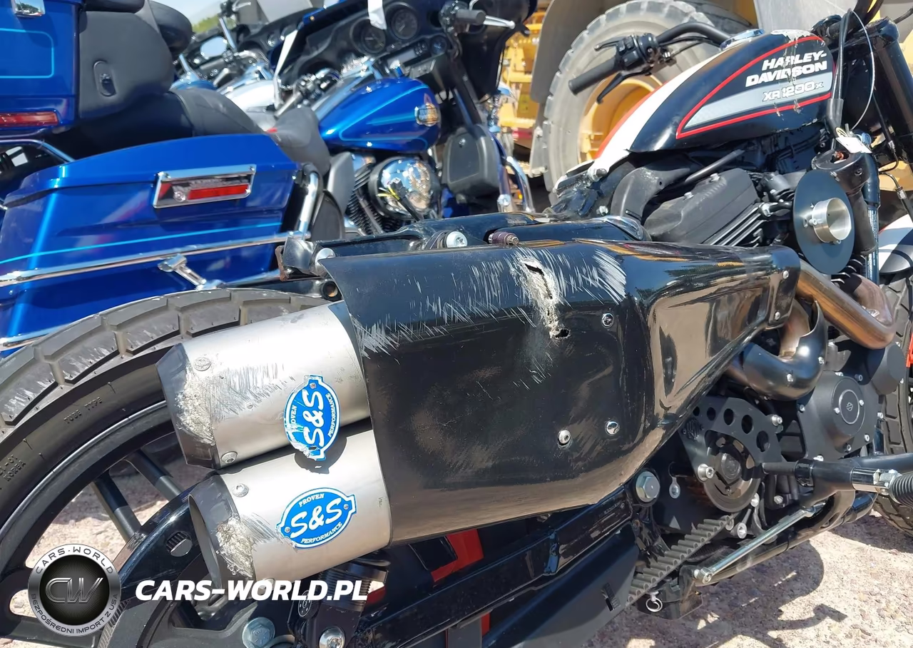 2012 Harley-Davidson Xl1200 C VIN:1HD1CT313CC450387 - 16