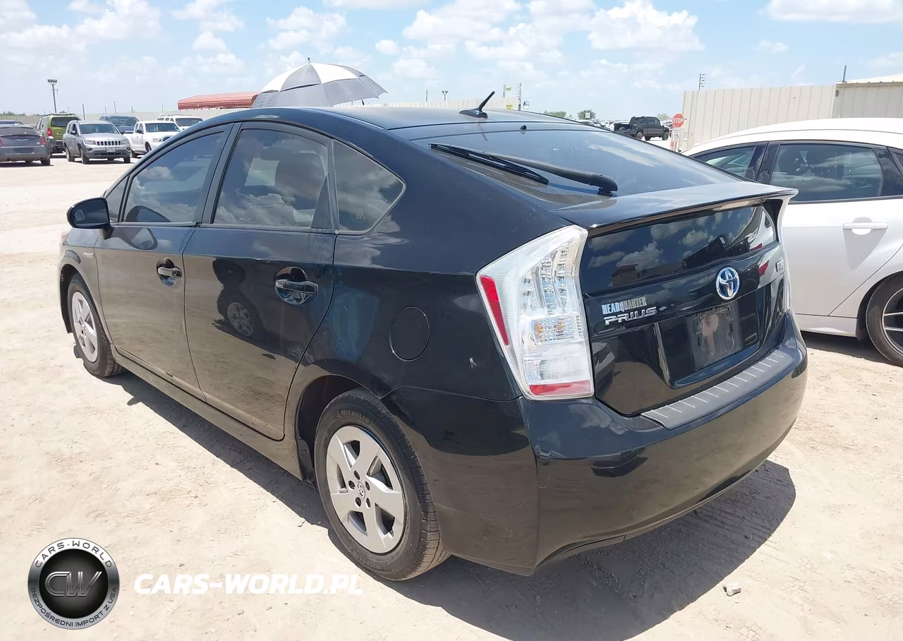 2011 Toyota Prius Two VIN:JTDKN3DU5B1365389 - 3