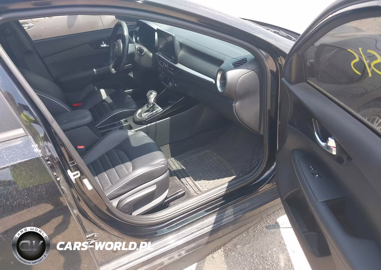 2023 Kia Forte Gt-Line VIN:3KPF54AD6PE670397 - 5