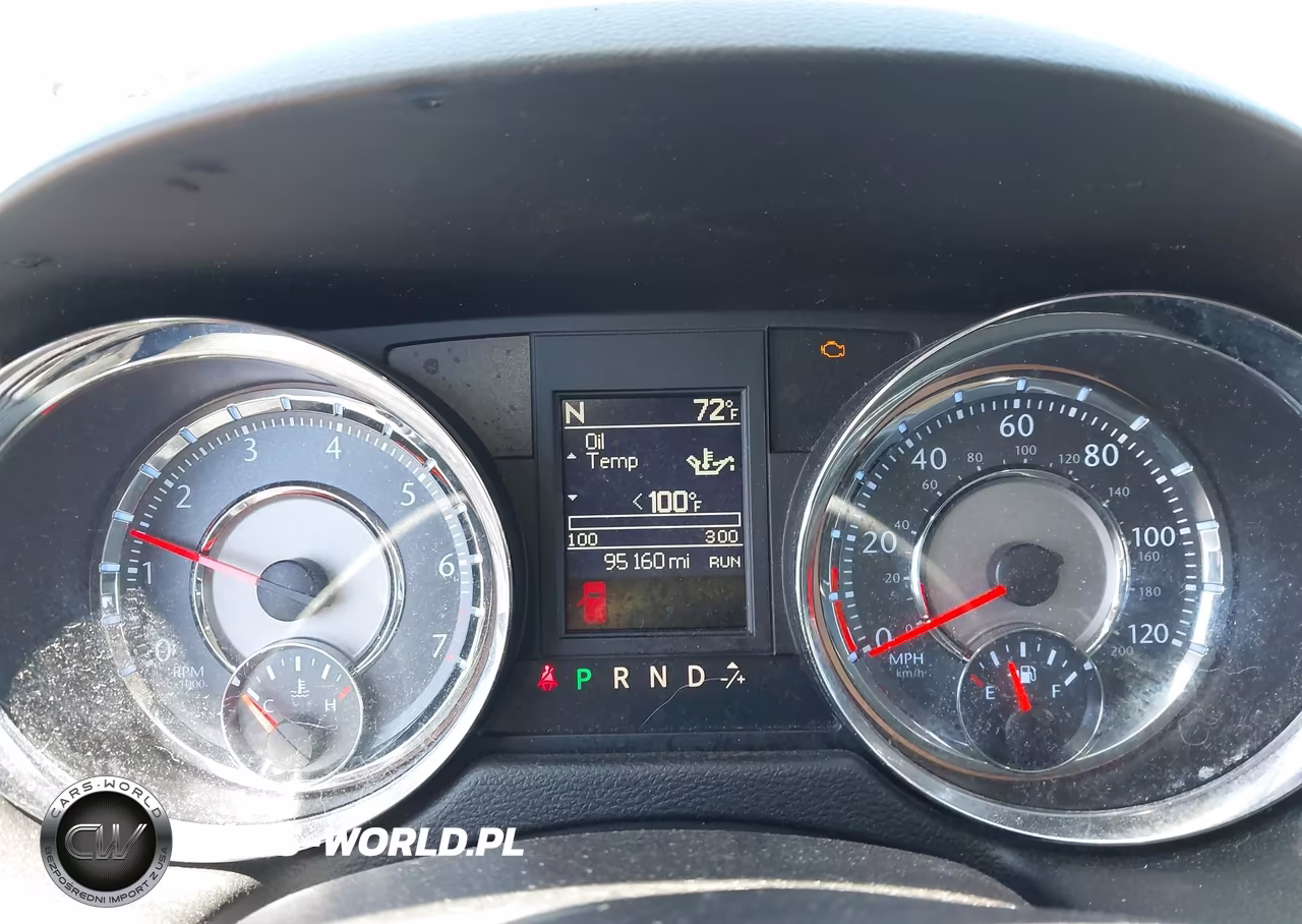 2014 Chrysler Town & Country Touring VIN:2C4RC1BG9ER420190 - 7