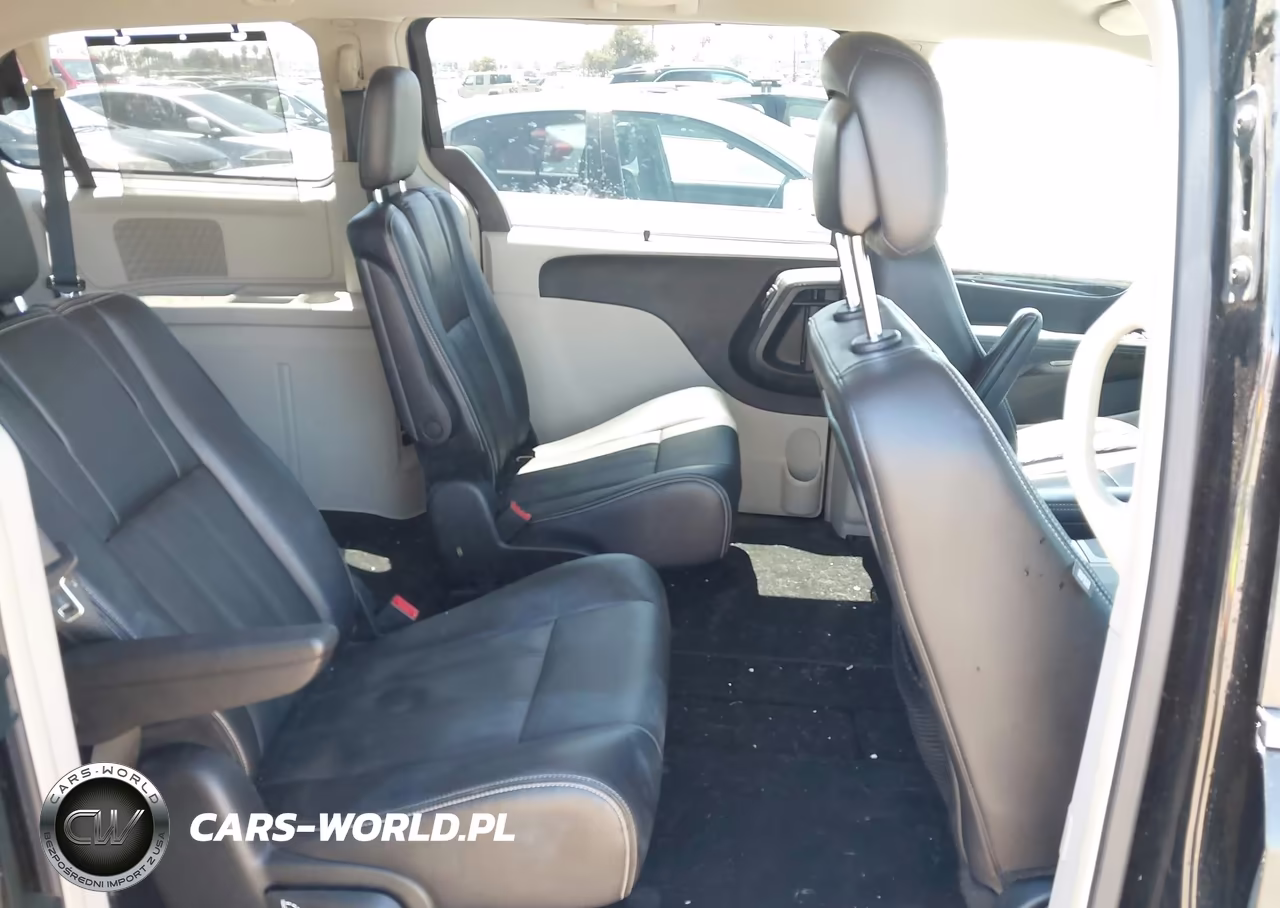 2014 Chrysler Town & Country Touring VIN:2C4RC1BG9ER420190 - 8