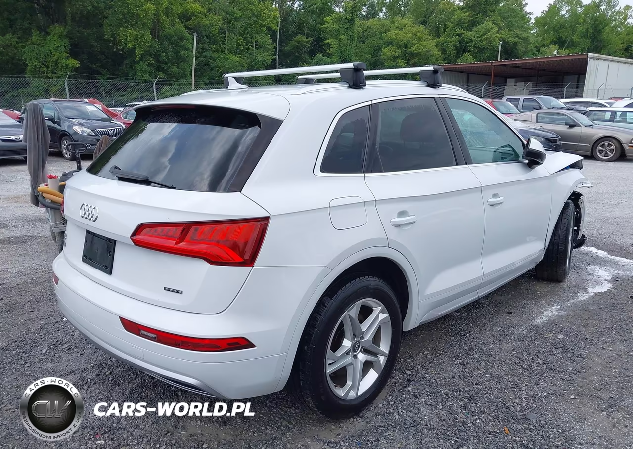 2019 Audi Q5 45 Premium VIN:WA1ANAFY1K2126538 - 4