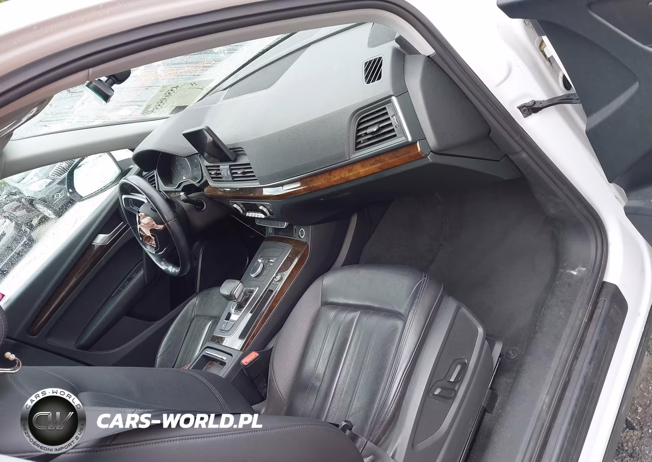 2019 Audi Q5 45 Premium VIN:WA1ANAFY1K2126538 - 5