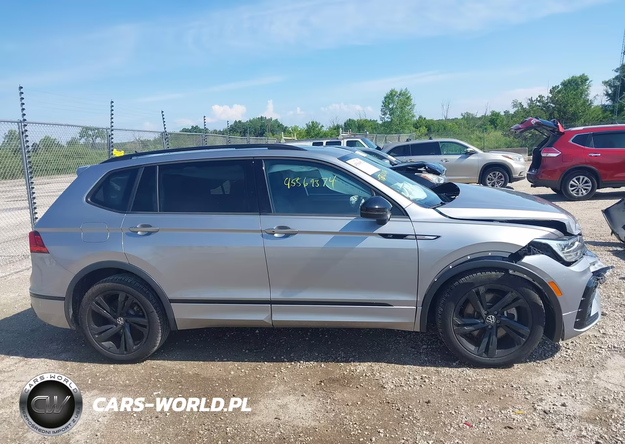 2023 Volkswagen Tiguan 2.0T Se R-Line Black VIN:3VV8B7AX6PM016617 - 13