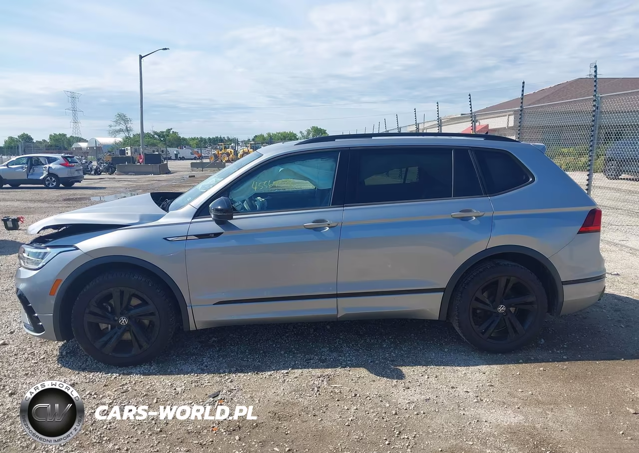 2023 Volkswagen Tiguan 2.0T Se R-Line Black VIN:3VV8B7AX6PM016617 - 14