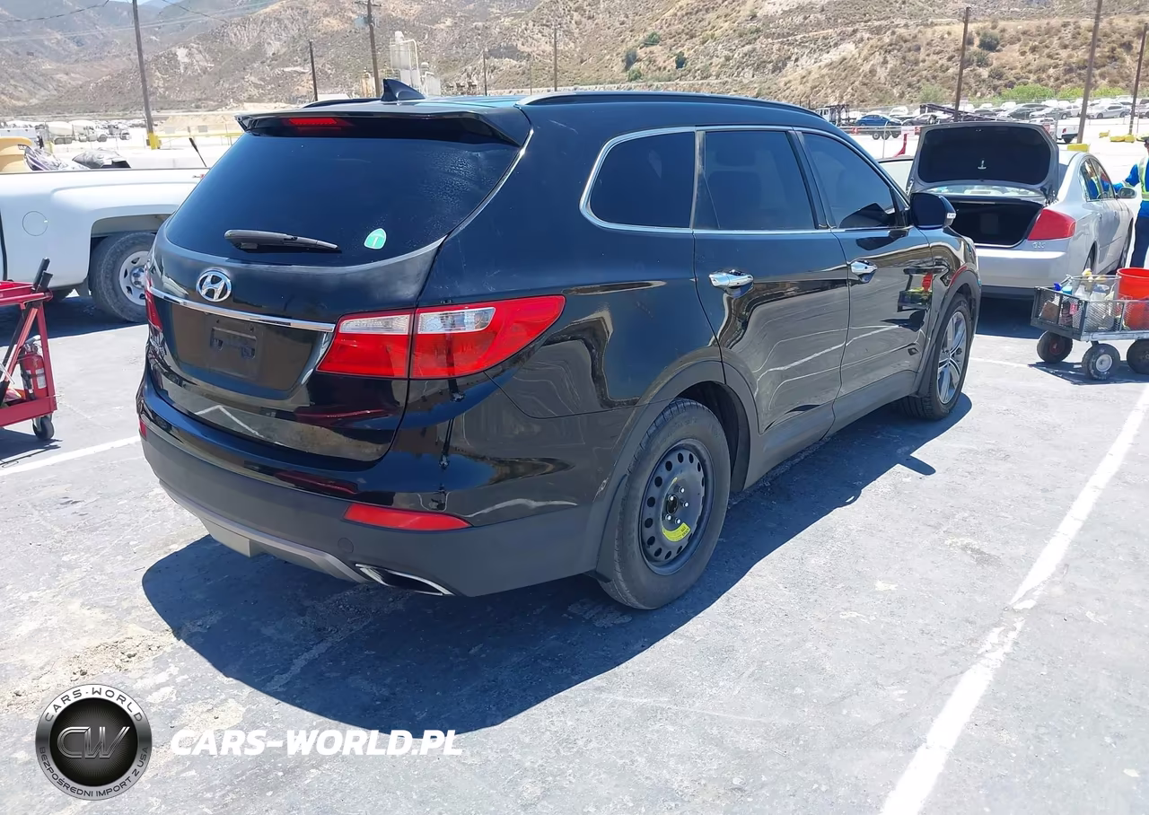 2015 Hyundai Santa Fe Gls VIN:KM8SN4HF5FU102918 - 4