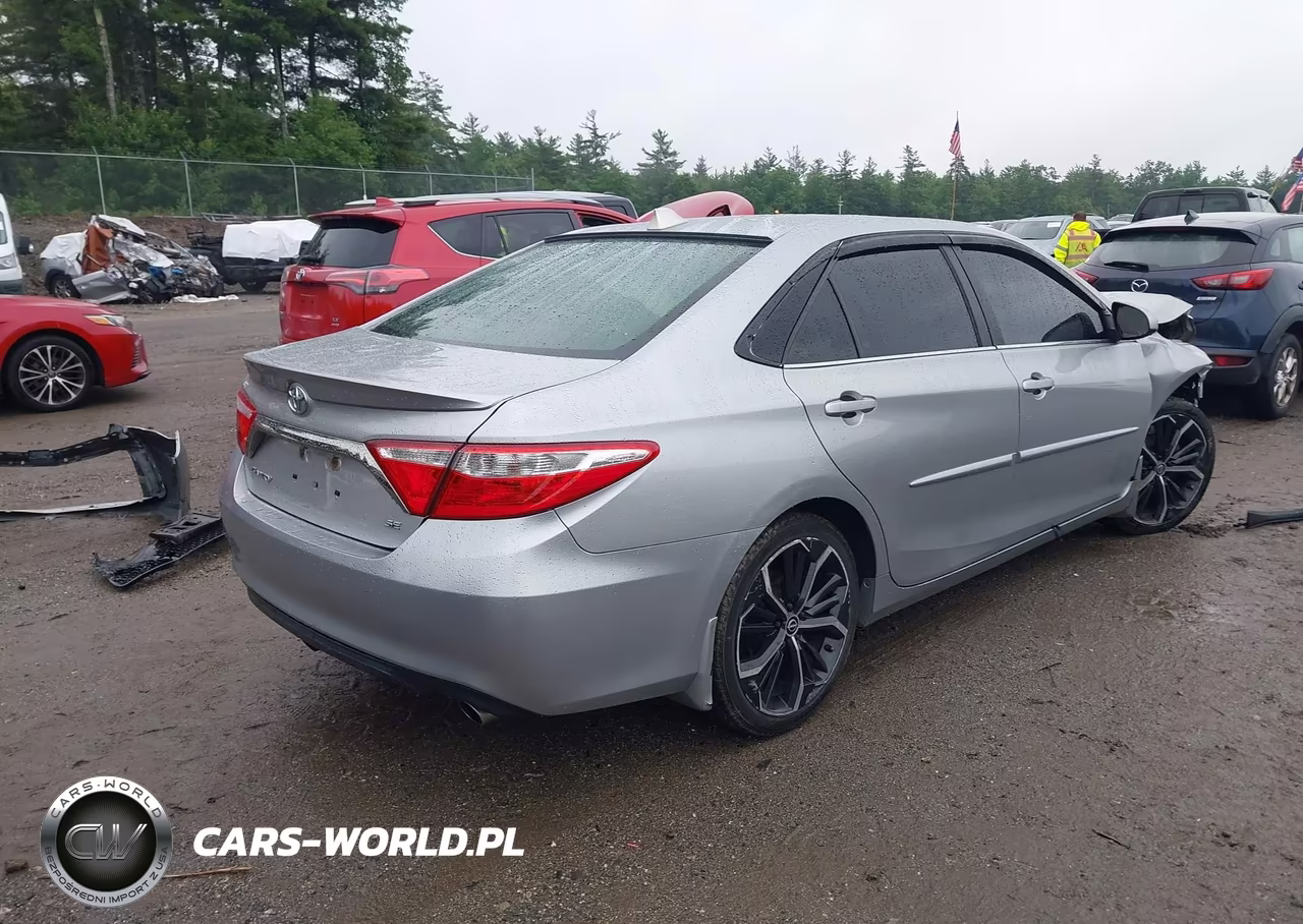 2016 Toyota Camry Se VIN:4T1BF1FK0GU134060 - 4