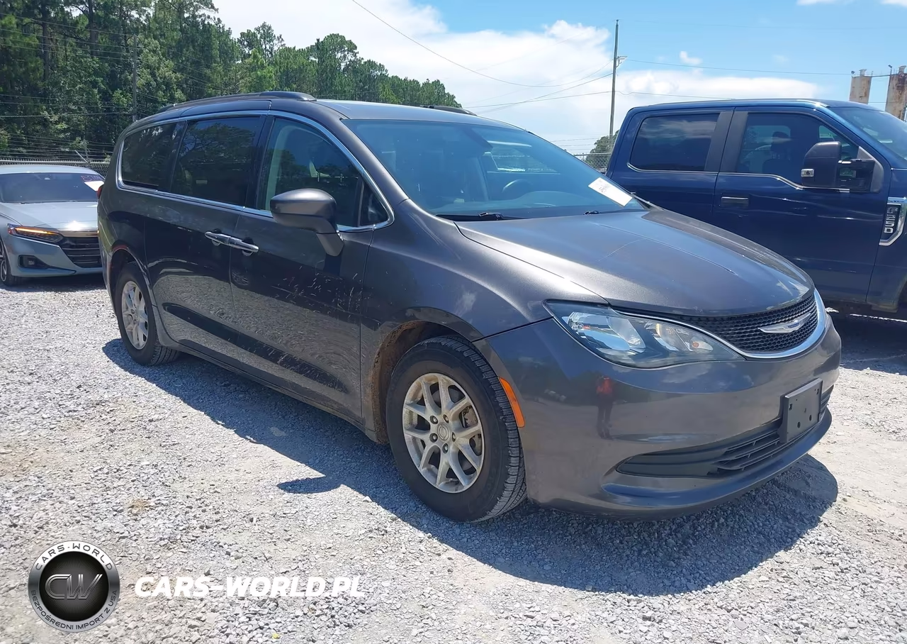 2020 Chrysler Voyager Lxi