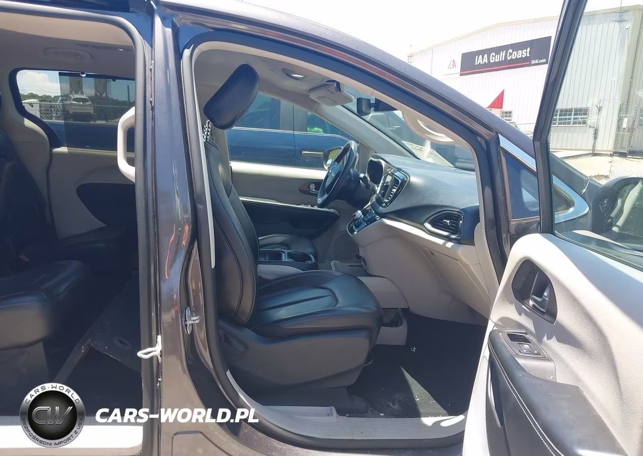 2020 Chrysler Voyager Lxi VIN:2C4RC1DG9LR176471 - 5