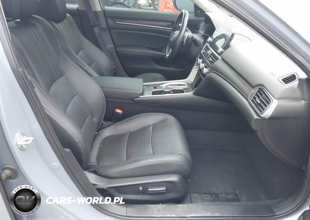 2022 Honda Accord Hybrid Touring VIN:1HGCV3F90NA021150 - 5