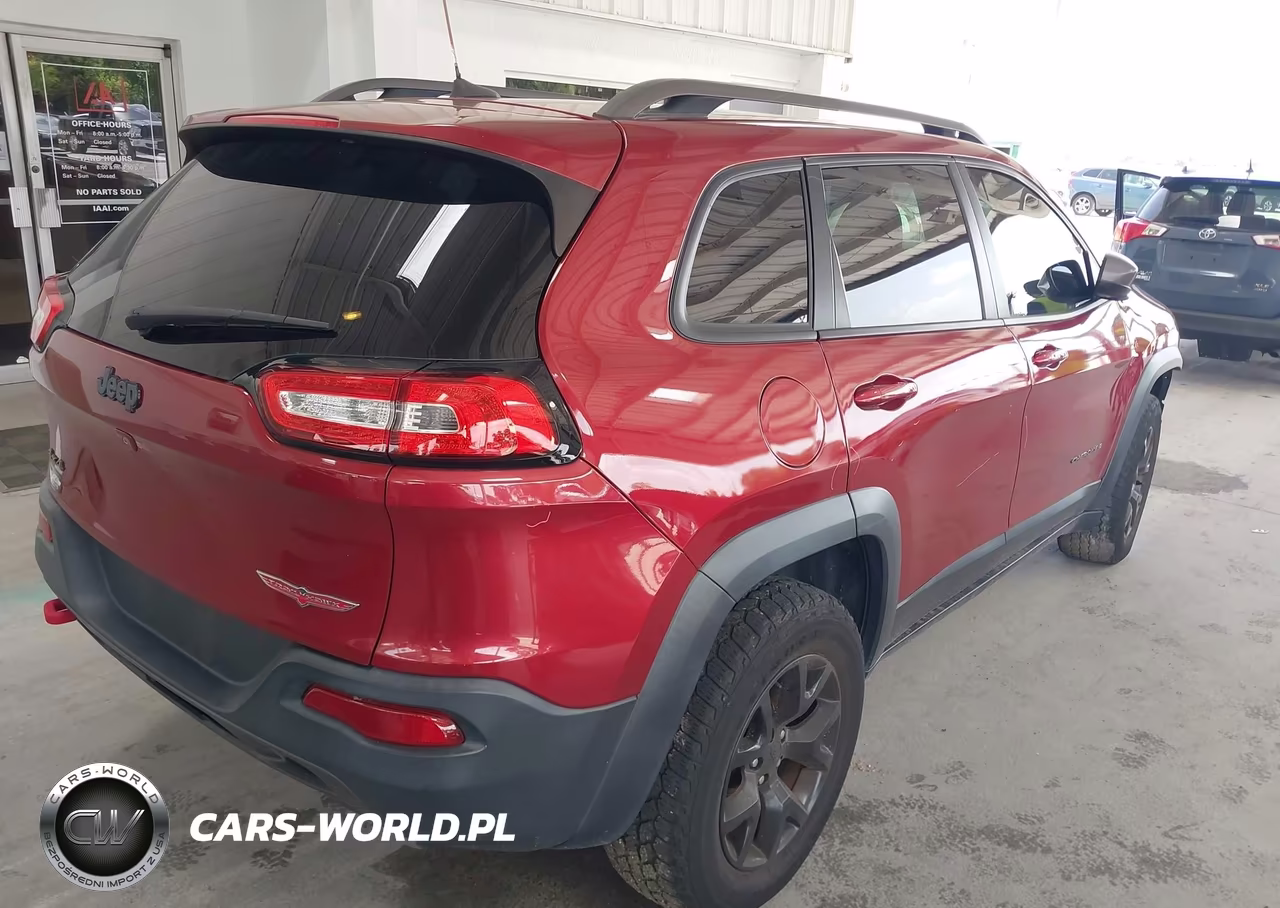 2016 Jeep Cherokee Trailhawk VIN:1C4PJMBS1GW104585 - 4
