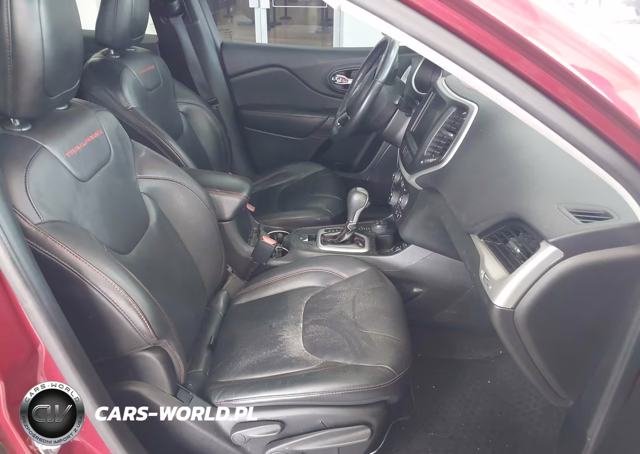 2016 Jeep Cherokee Trailhawk VIN:1C4PJMBS1GW104585 - 5