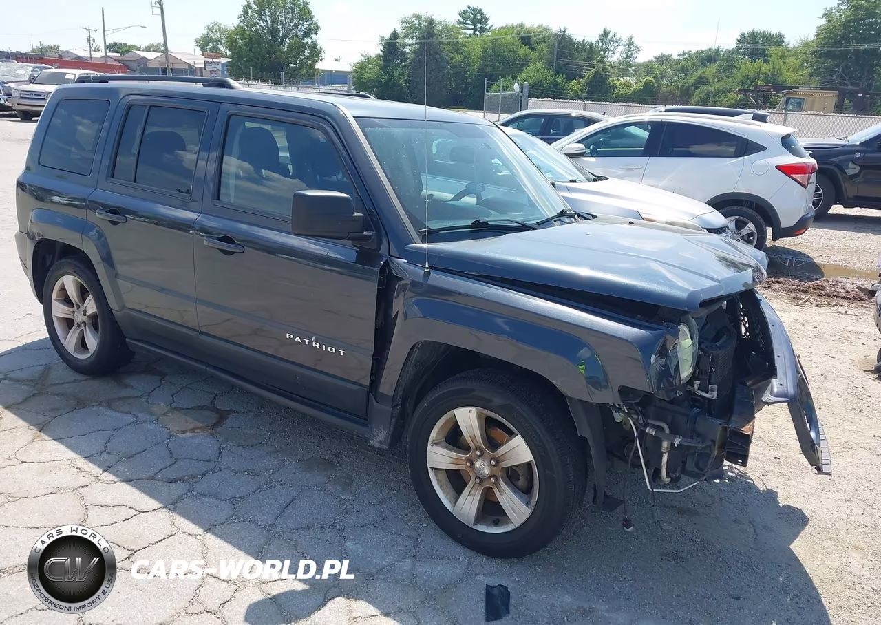 2015 Jeep Patriot Latitude – zdjęcie 1 z 16