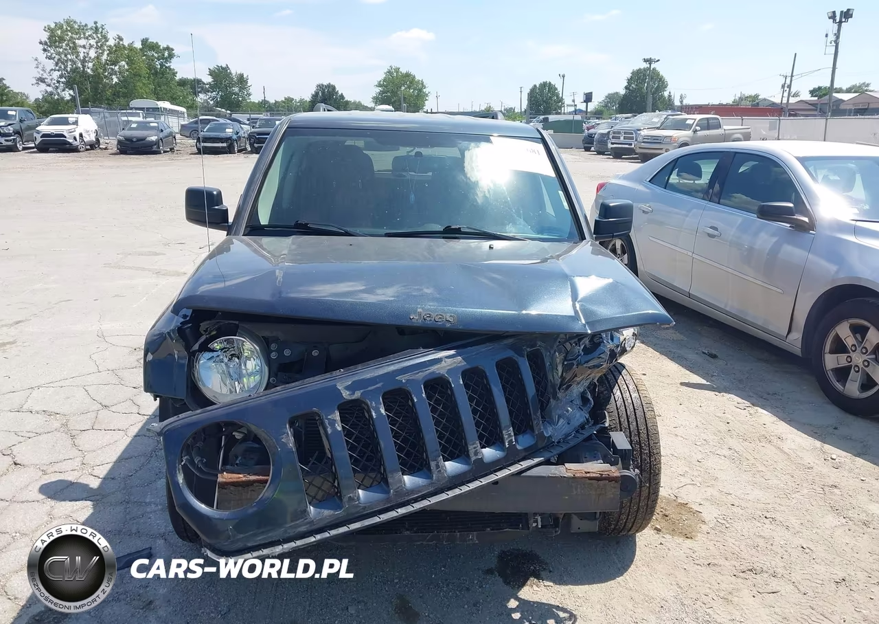 2015 Jeep Patriot Latitude VIN:1C4NJRFB9FD258857 - 12