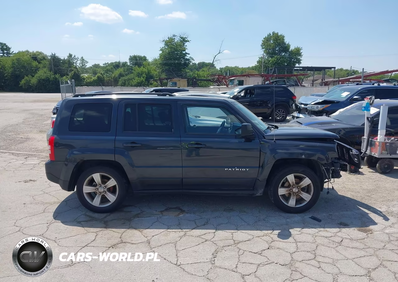 2015 Jeep Patriot Latitude VIN:1C4NJRFB9FD258857 - 13