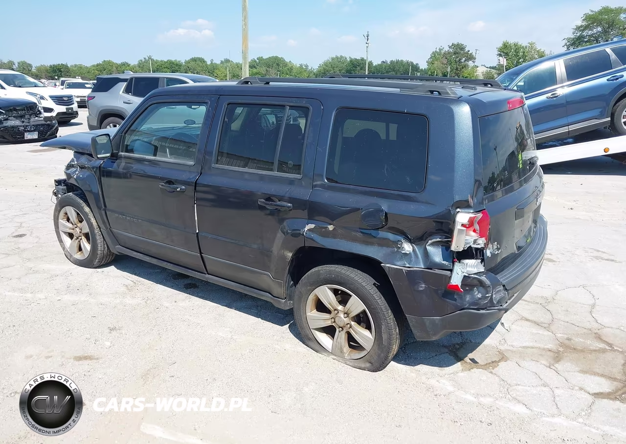 2015 Jeep Patriot Latitude VIN:1C4NJRFB9FD258857 - 3