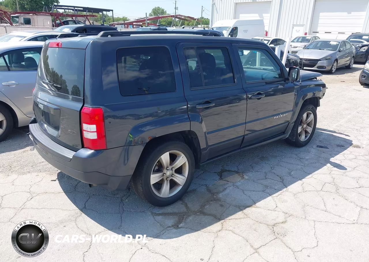 2015 Jeep Patriot Latitude VIN:1C4NJRFB9FD258857 - 4