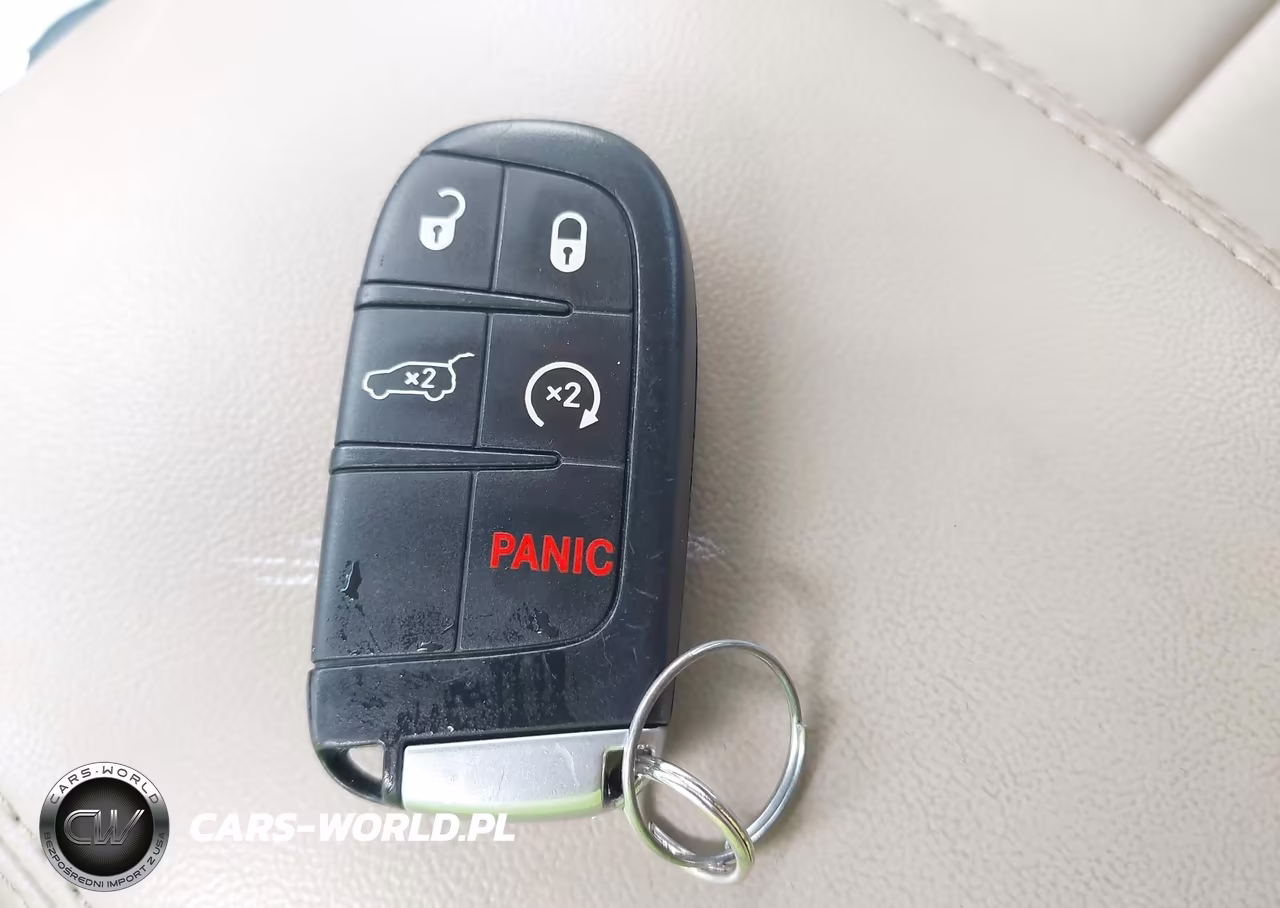 2021 Jeep Grand Cherokee Laredo E 4X4 VIN:1C4RJFAG0MC793758 - 11