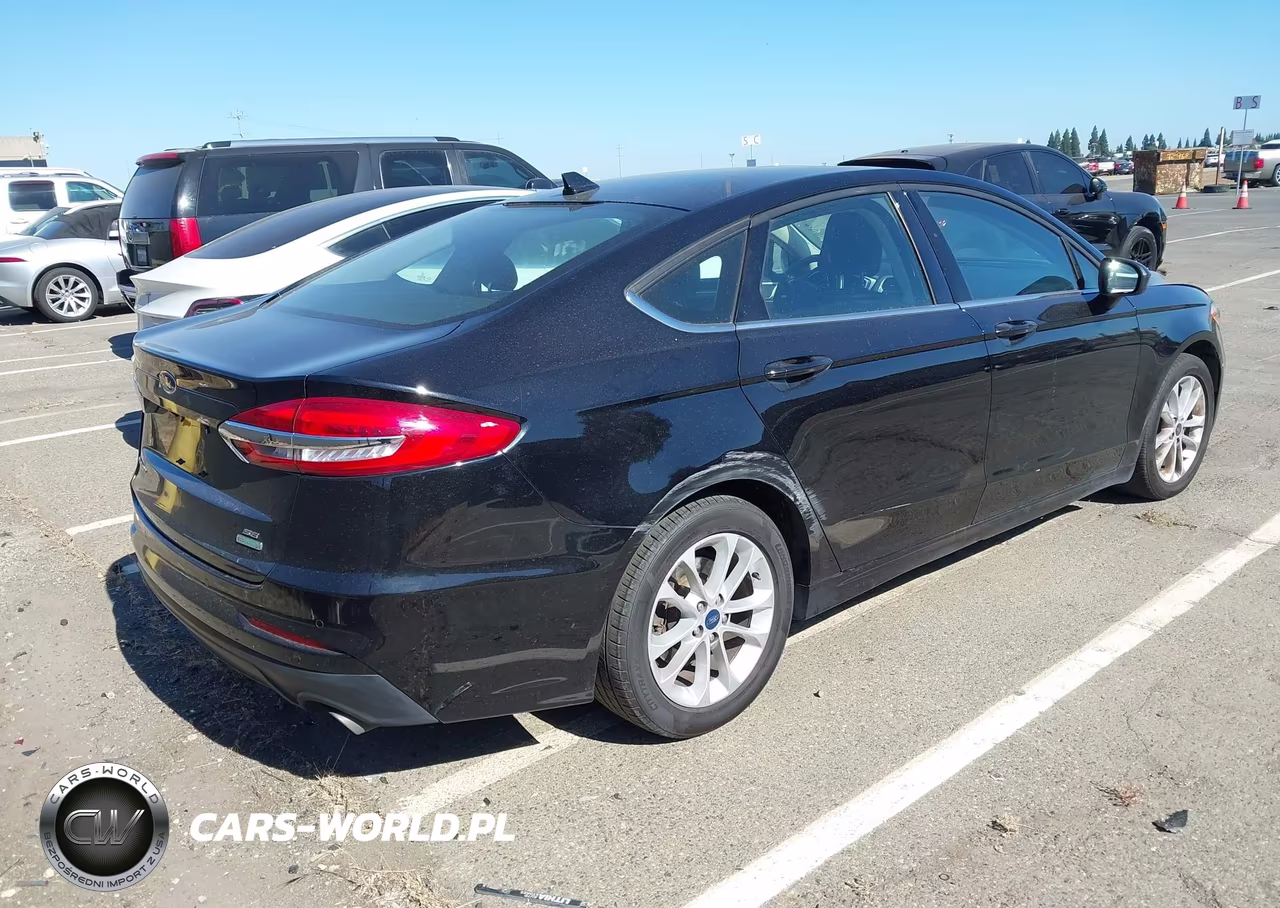 2020 Ford Fusion Se VIN:3FA6P0HD3LR202046 - 4