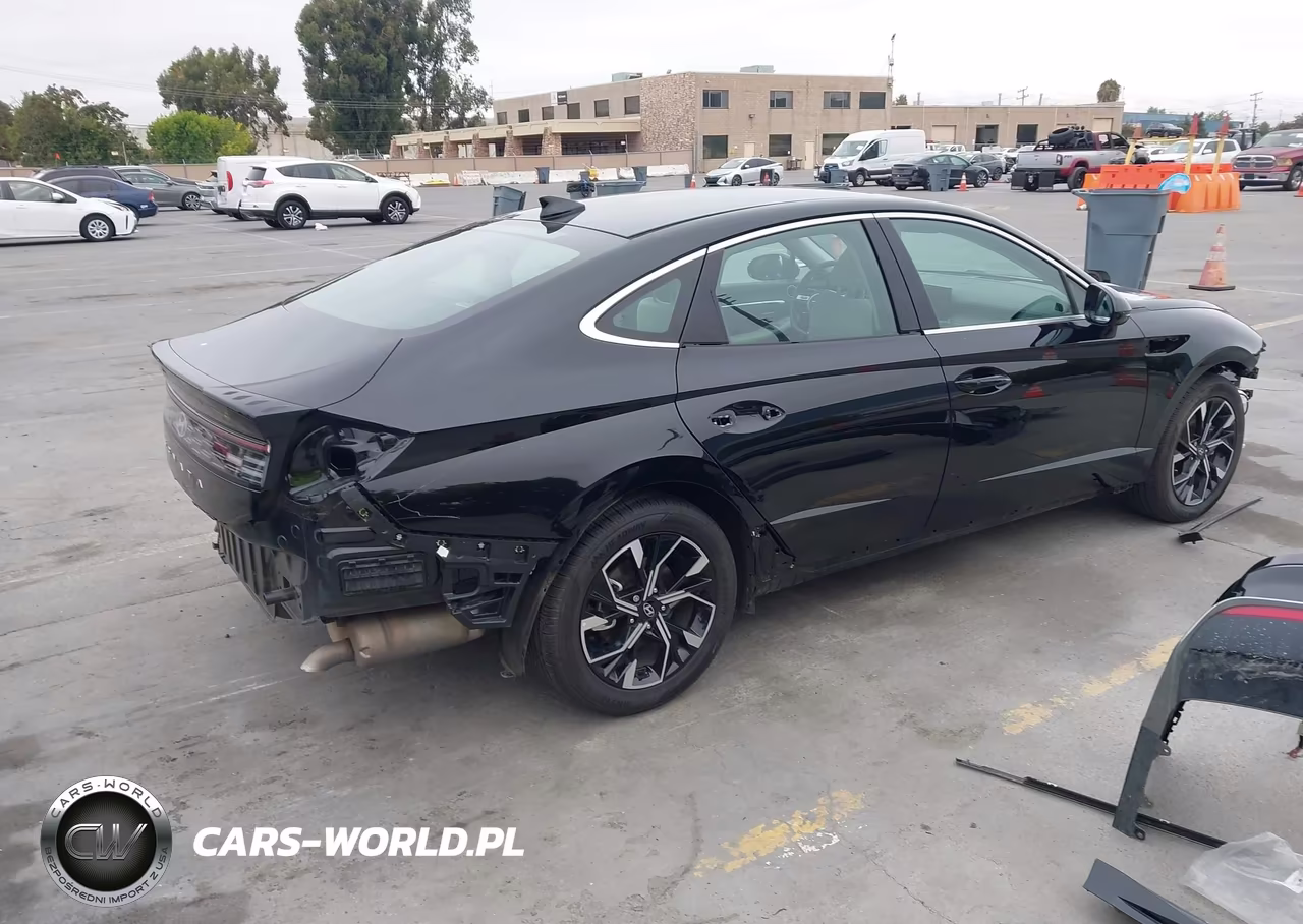 2024 Hyundai Sonata Sel VIN:KMHL64JA7RA418097 - 4