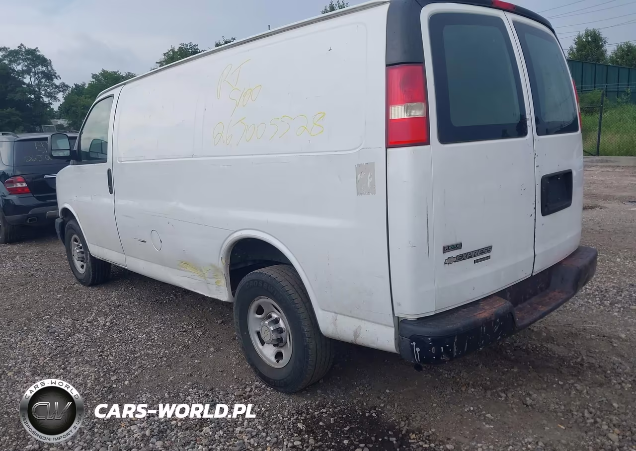 2011 Chevrolet Express 2500 Work Van VIN:1GCWGFCA0B1127244 - 3