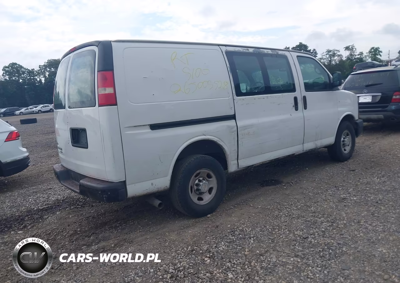 2011 Chevrolet Express 2500 Work Van VIN:1GCWGFCA0B1127244 - 4