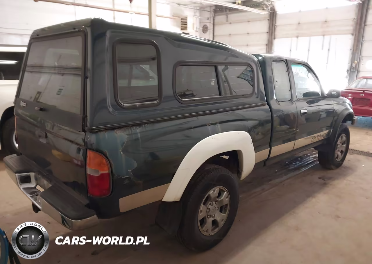 1997 Toyota Tacoma VIN:4TAWM72NXVZ282257 - 4