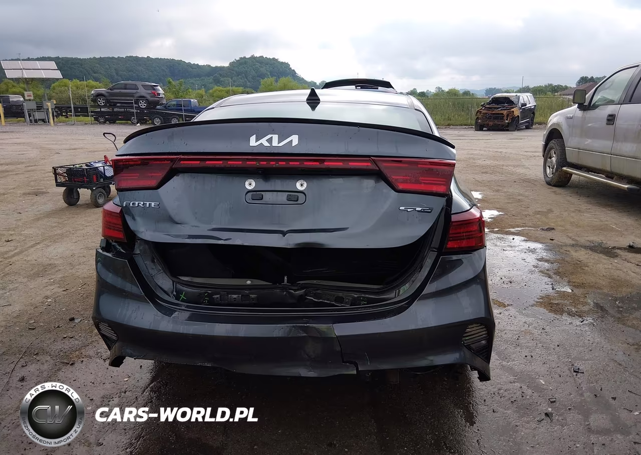 2024 Kia Forte Gt-Line VIN:3KPF54AD6RE741410 - 16