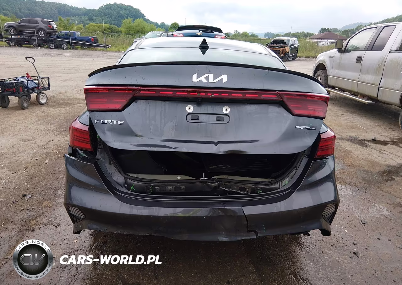 2024 Kia Forte Gt-Line VIN:3KPF54AD6RE741410 - 6