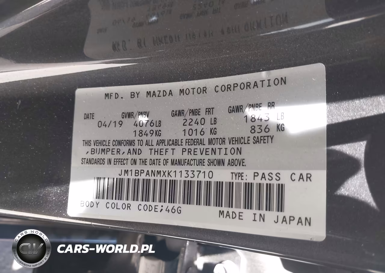 2019 Mazda Mazda3 Premium Package VIN:JM1BPANMXK1133710 - 9