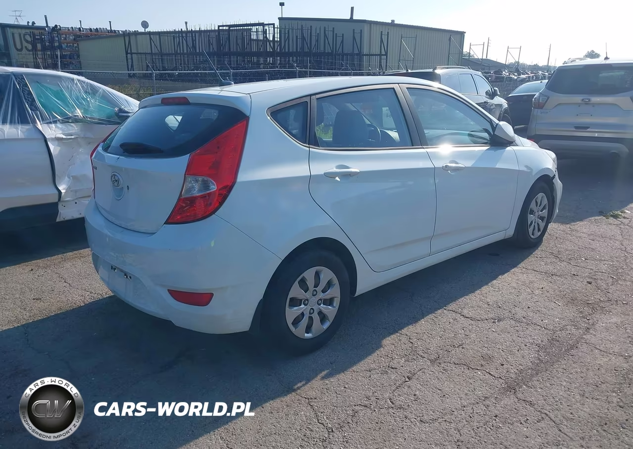 2015 Hyundai Accent Gs VIN:KMHCT5AE2FU212021 - 4