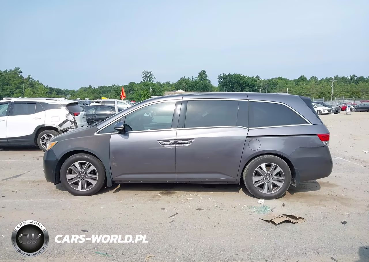 2015 Honda Odyssey Touring-Touring Elite VIN:5FNRL5H98FB077367 - 14