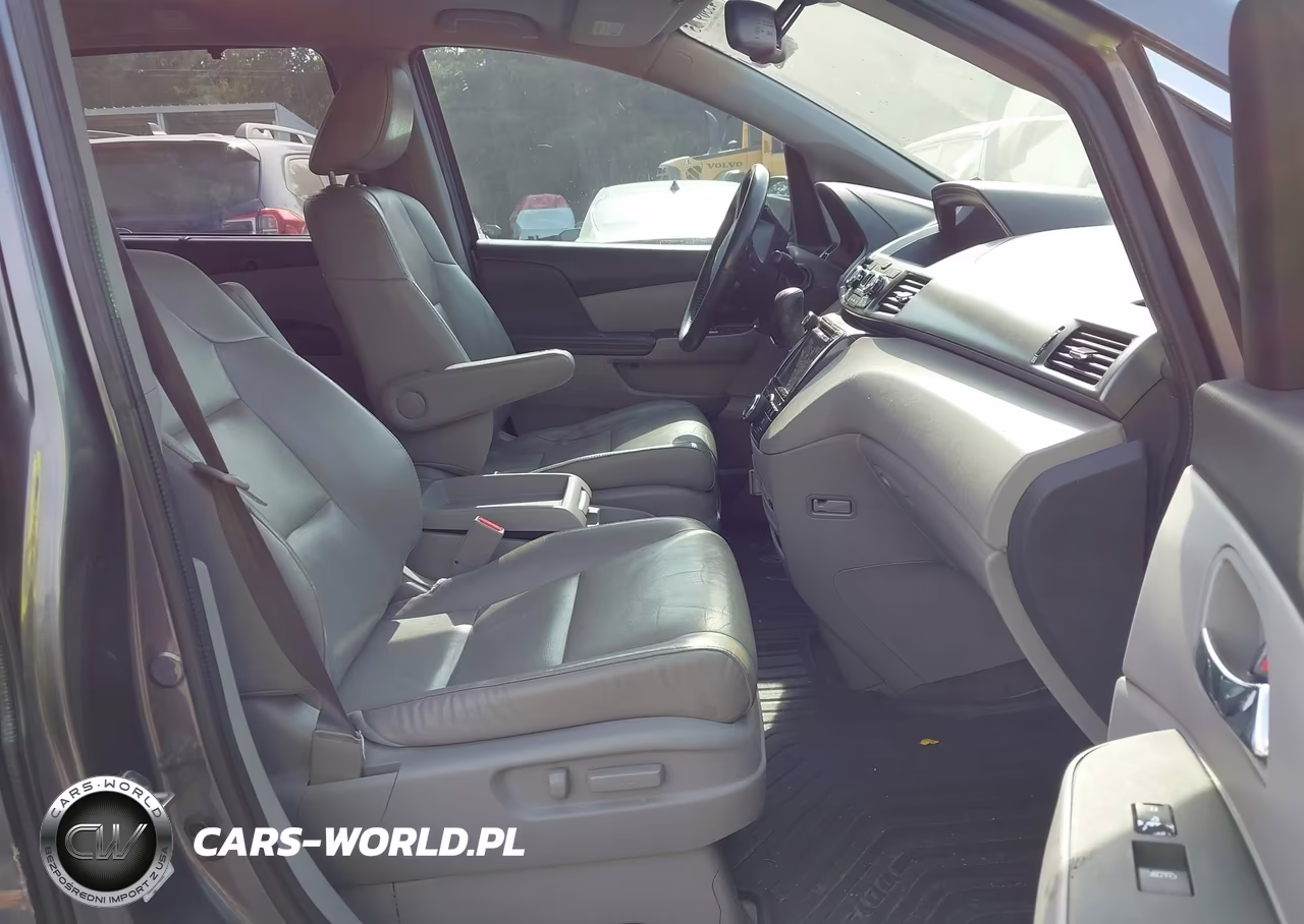 2015 Honda Odyssey Touring-Touring Elite VIN:5FNRL5H98FB077367 - 5