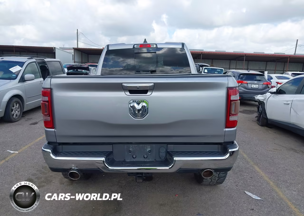 2019 Ram 1500 Laramie 4X4 6'4 Box VIN:1C6SRFDT6KN806329 - 16