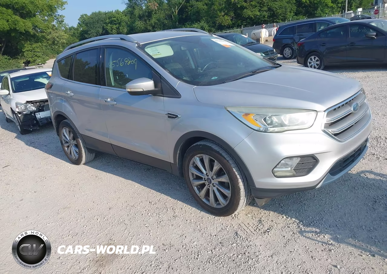 2017 Ford Escape Titanium – zdjęcie 1 z 16